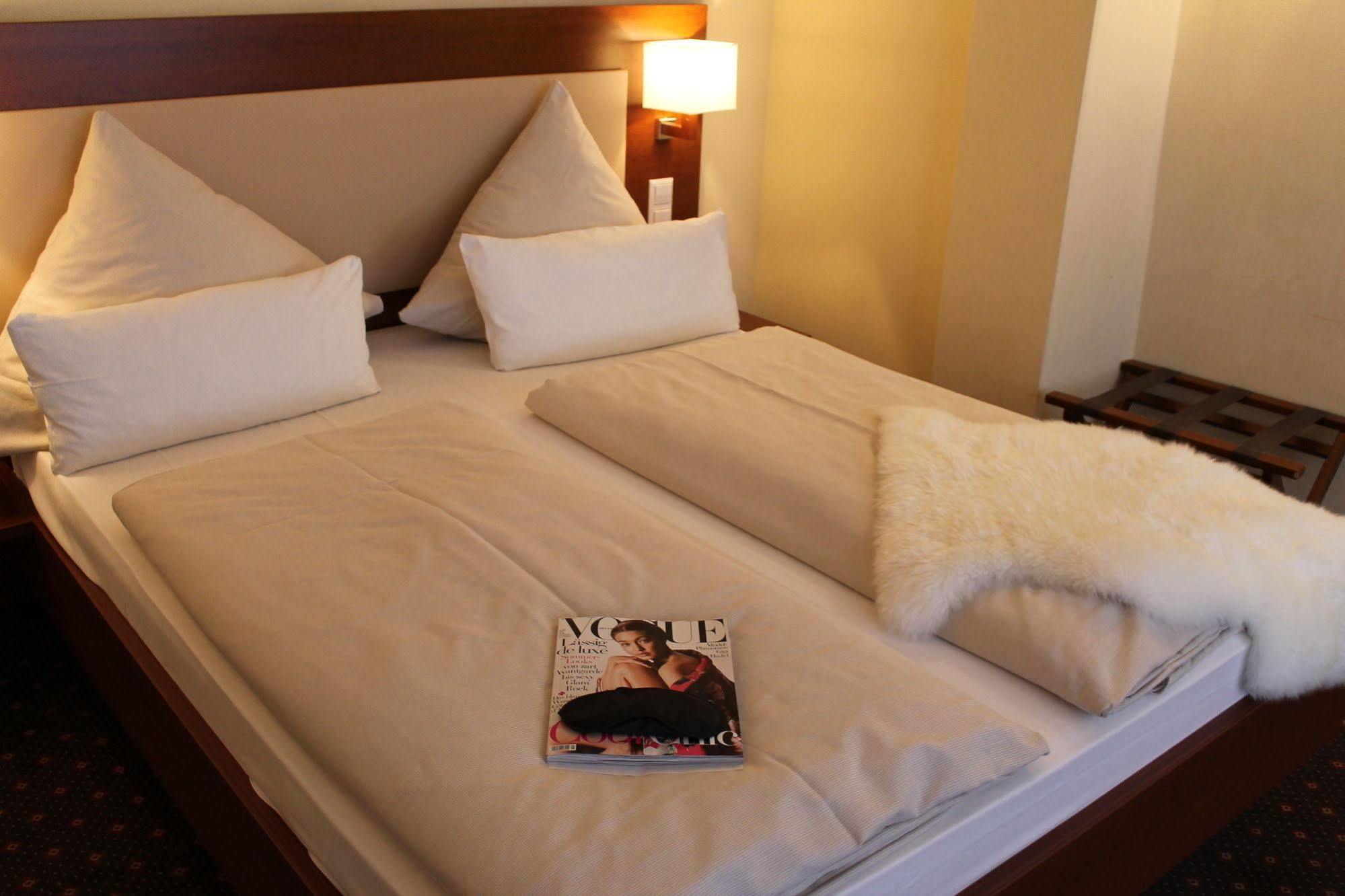 Stadt-Gut-Hotel Gasthof Goldener Adler Schwäbisch Hall Екстериор снимка