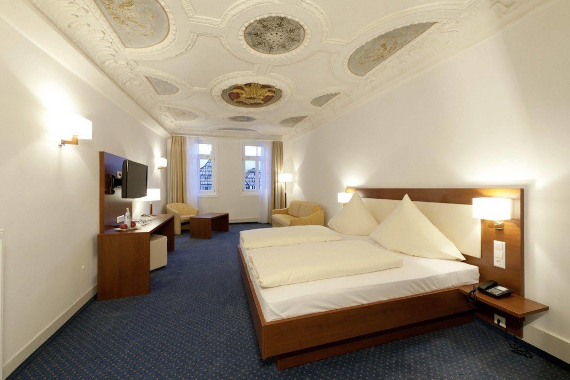 Stadt-Gut-Hotel Gasthof Goldener Adler Schwäbisch Hall Екстериор снимка