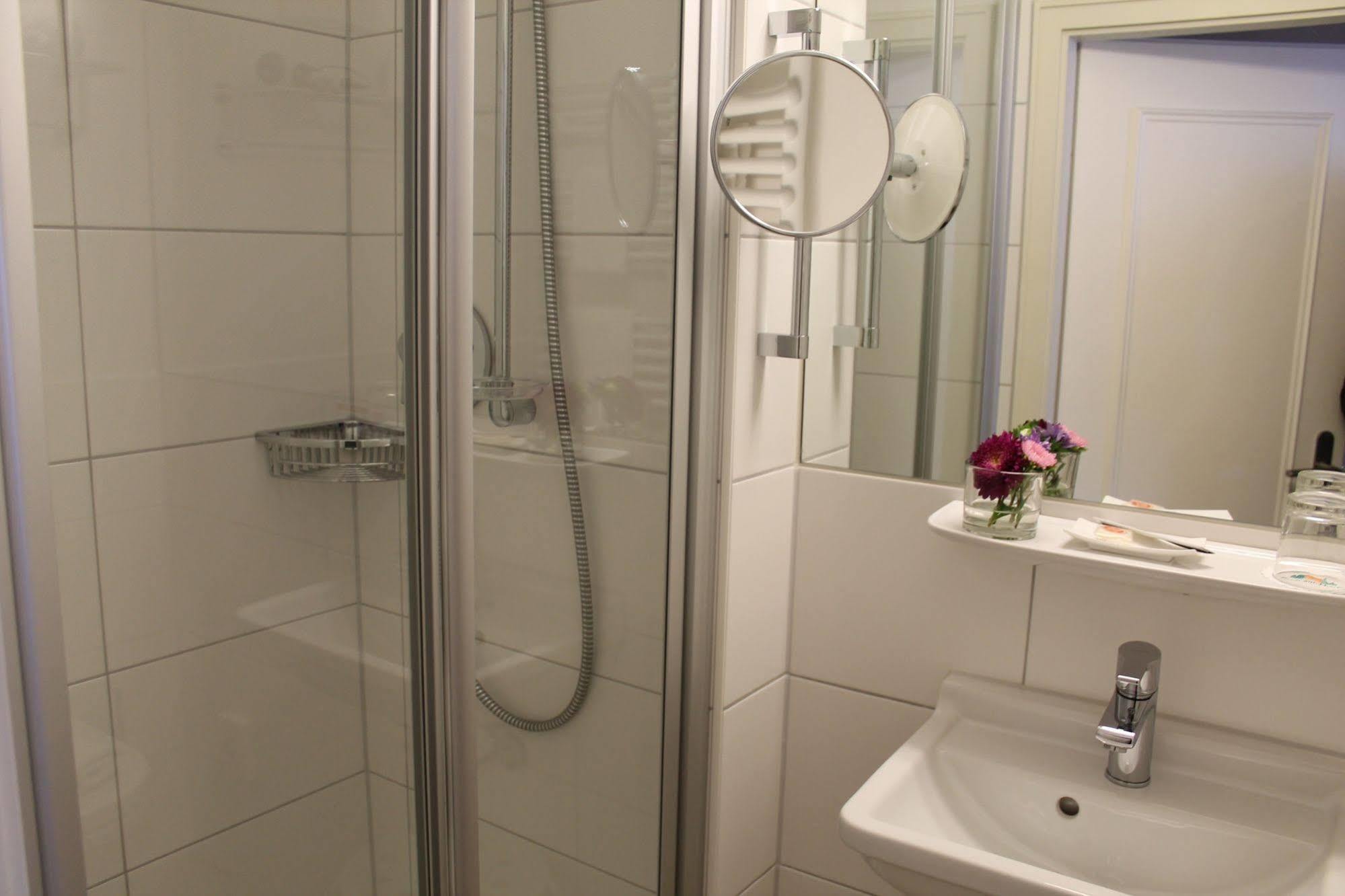 Stadt-Gut-Hotel Gasthof Goldener Adler Schwäbisch Hall Екстериор снимка